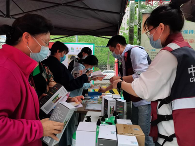 我为群众办实事丨扬子社区开展'全民营养周'系列活动，营养健康咨询服务惠民生