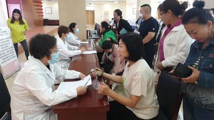 全国妇联“健康中国·母亲行动-关爱女性健康中国行”走进化德县，助力女性健康素养提升